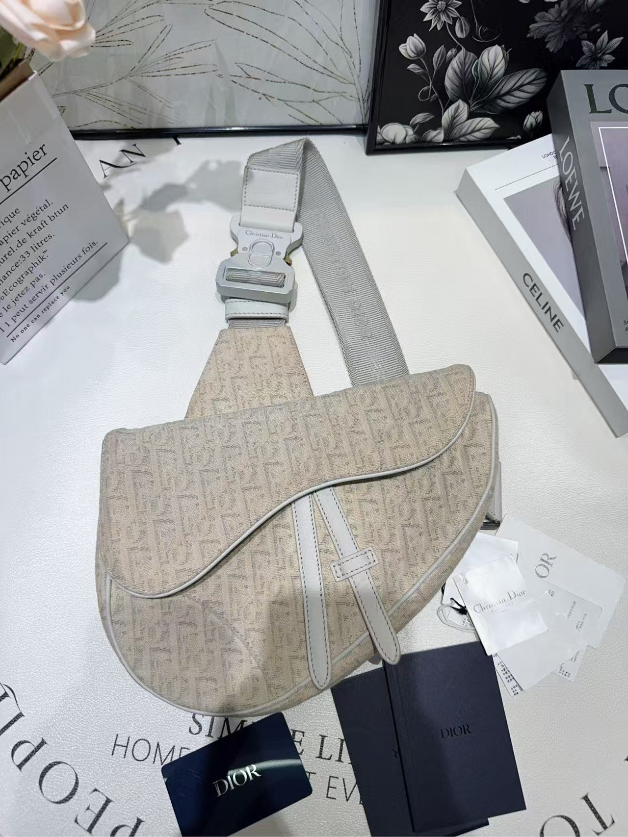 preloved Dior bag saddle bag/shoulder bag/classical monogram