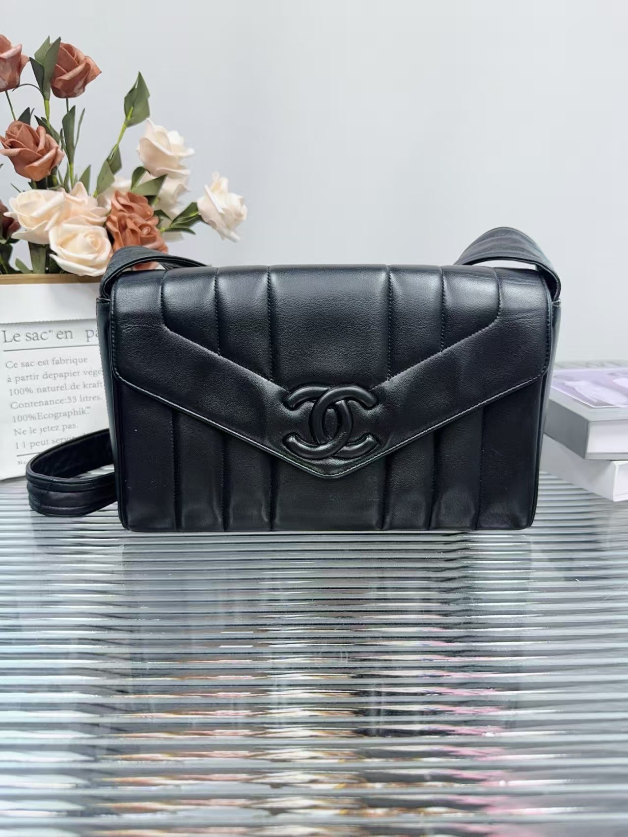 preloved Chanel bag so black shoulder bag