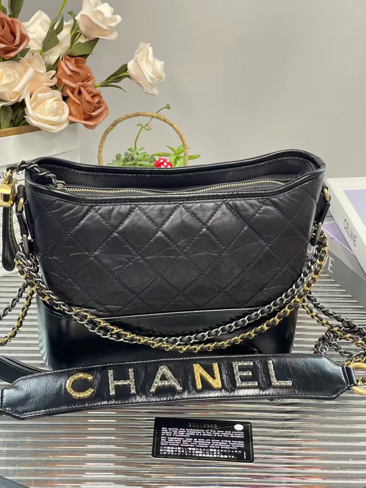 preloved Chanel bag Garbirille medium