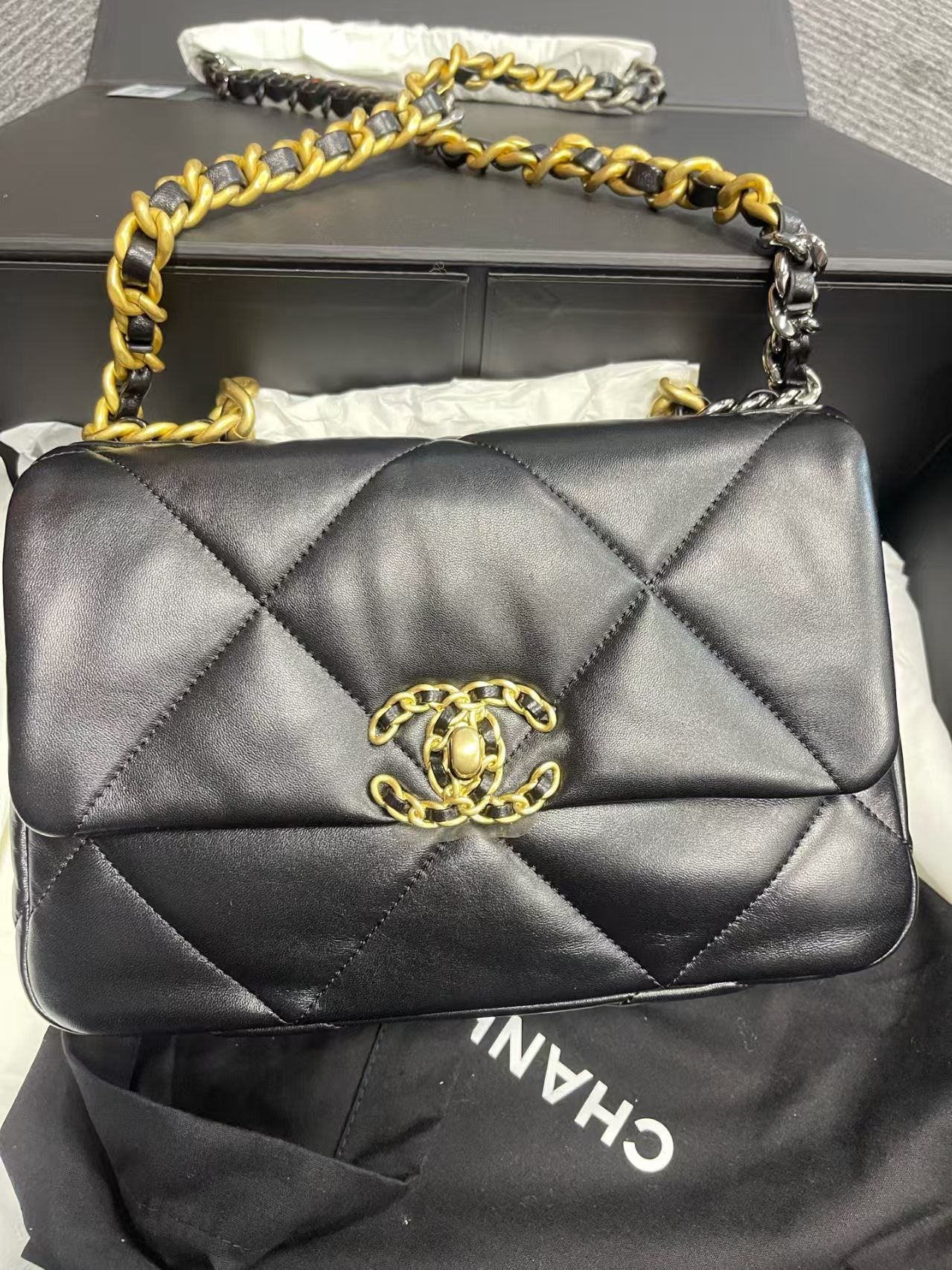 preloved Chanel bag