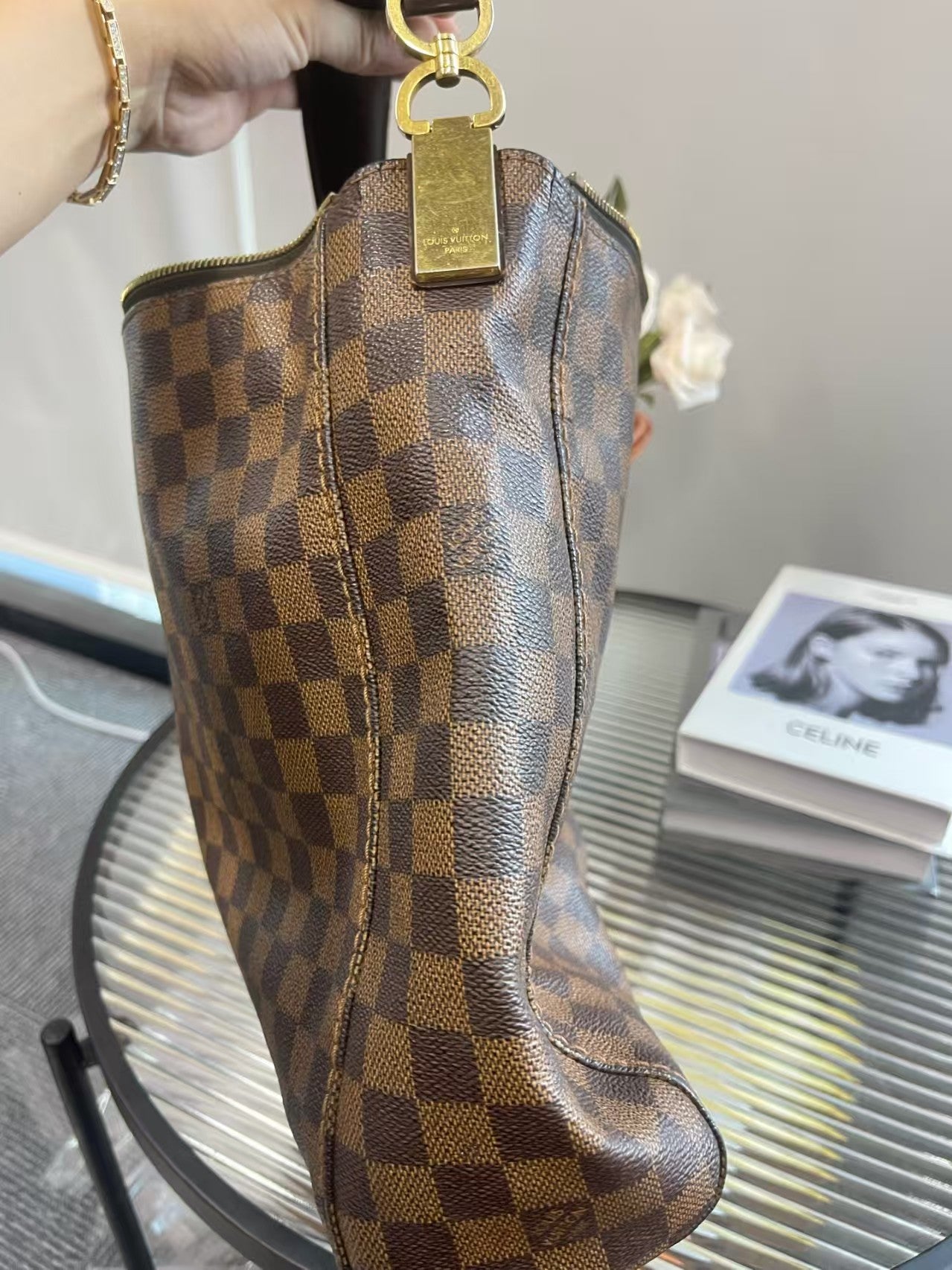 preloved Lv bag Hobo/Shoulder bag