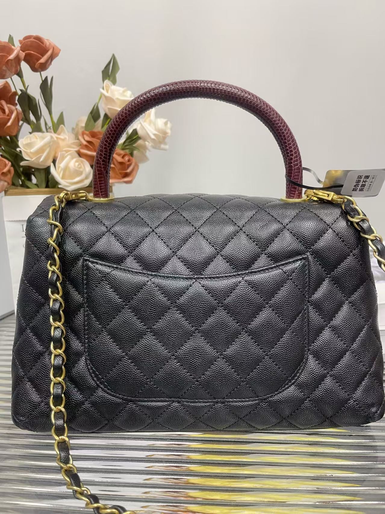 preloved Chanel bag Top handle shoulder bag