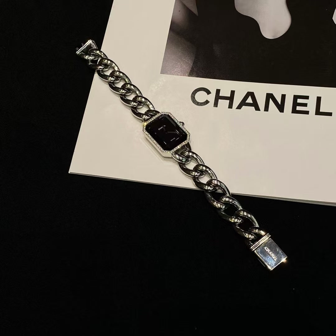 preloved Chanel watch