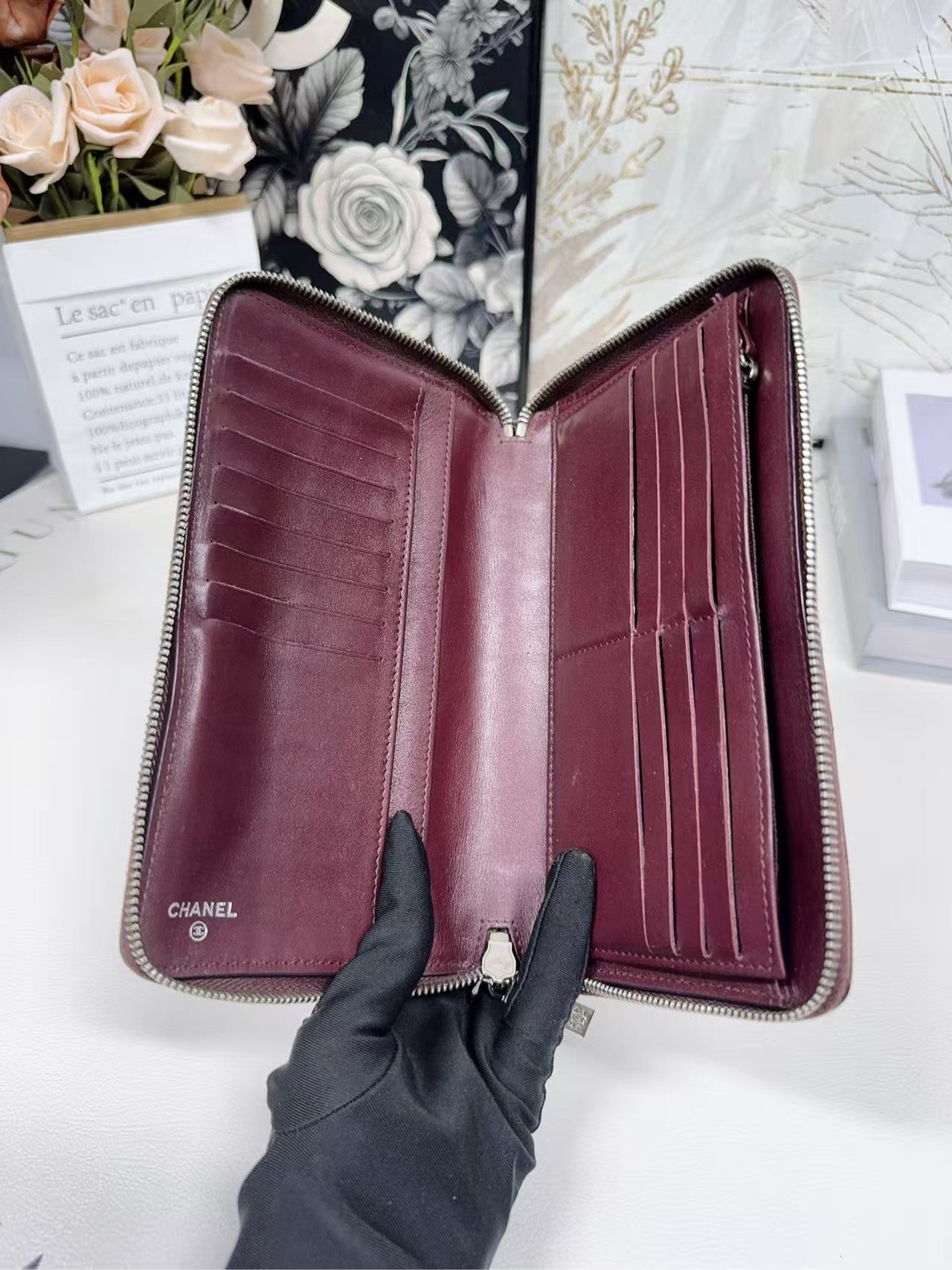 preloved Chanel wallet/long wallet