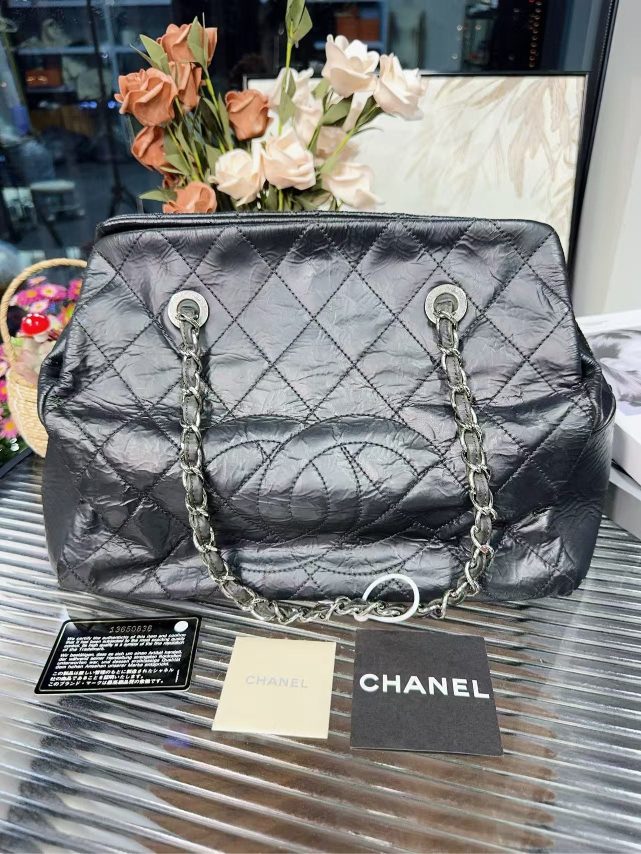 preloved Chanel bag with card/shoulder bag/large space