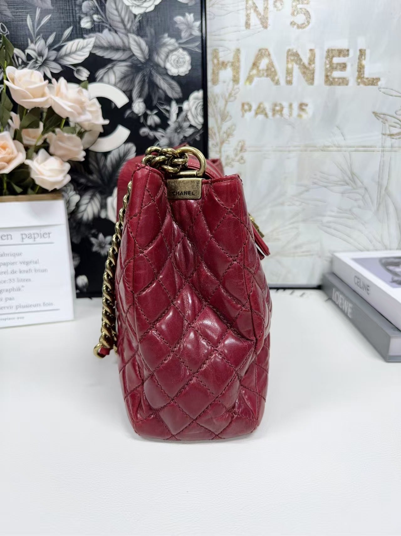 preloved Chanel bag vintage Tote/shoulder bag/golden hardware