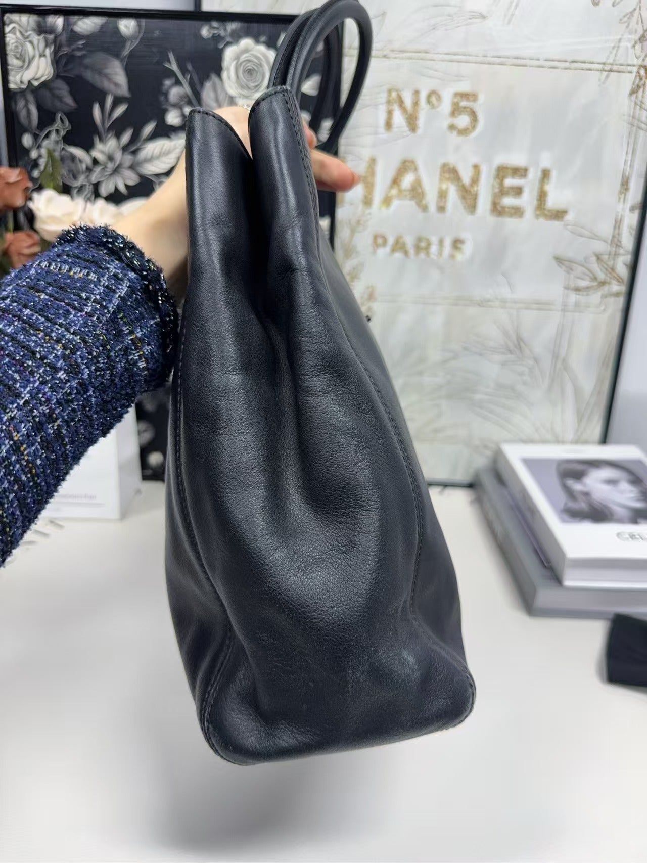 preloved Chanel bag/with card/top handle/Hobo