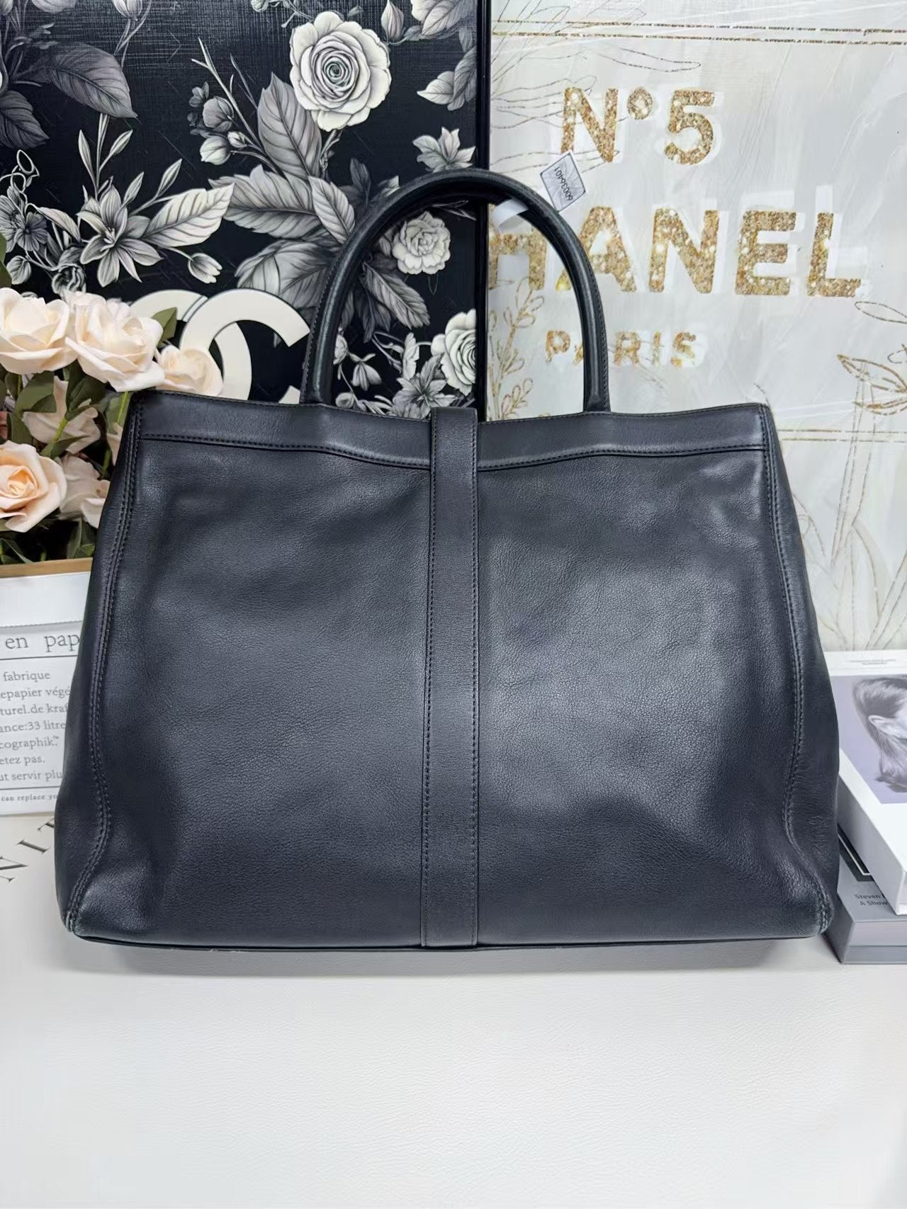 preloved Chanel bag/with card/top handle/Hobo
