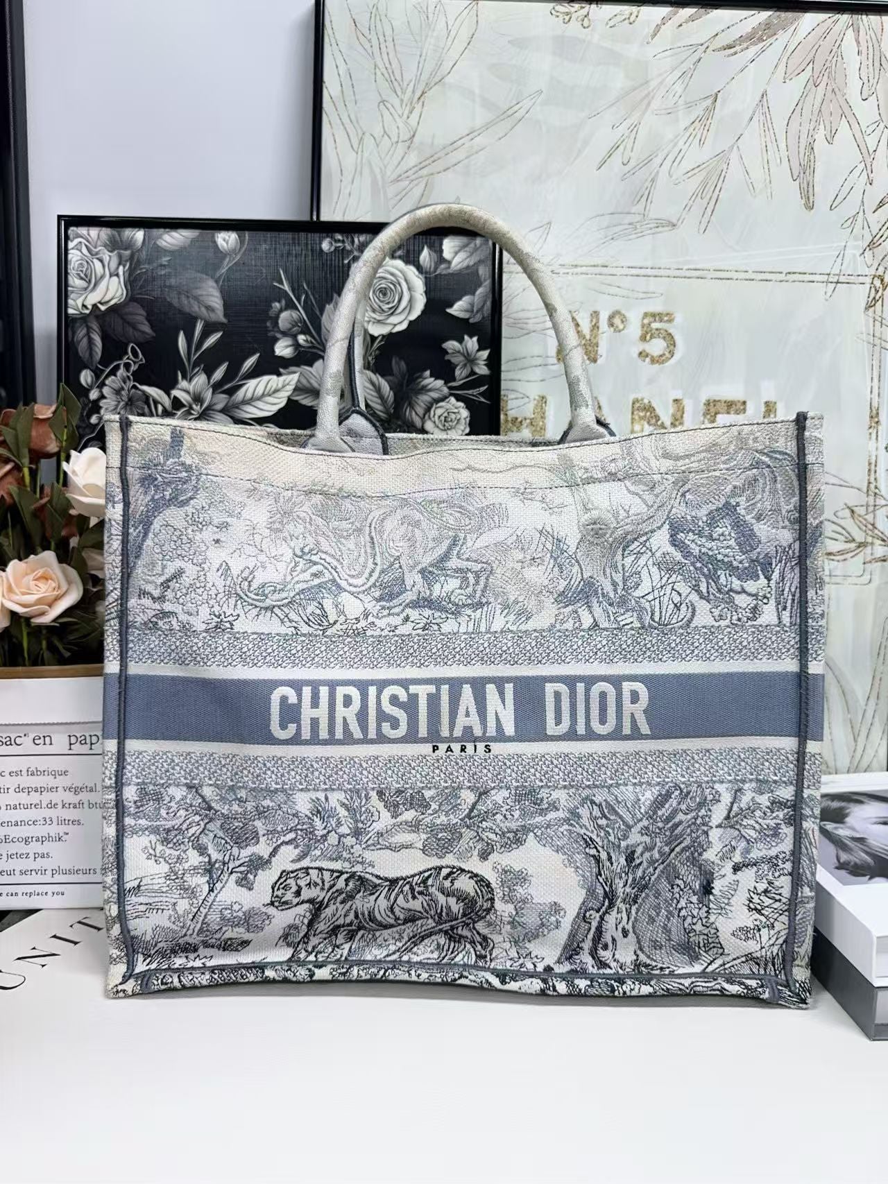 preloved Dior bag Zoo print/classical dior book tote