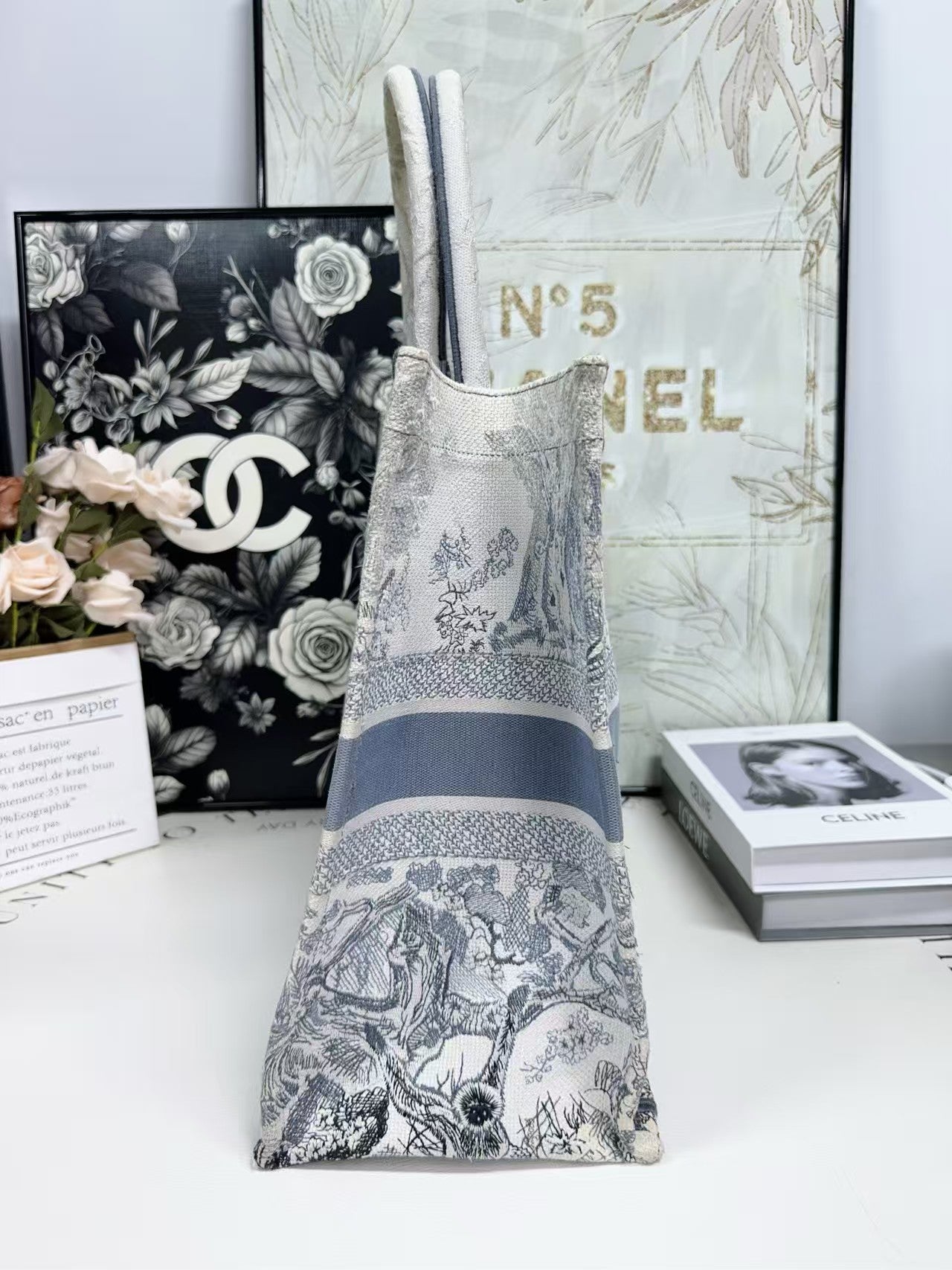 preloved Dior bag Zoo print/classical dior book tote