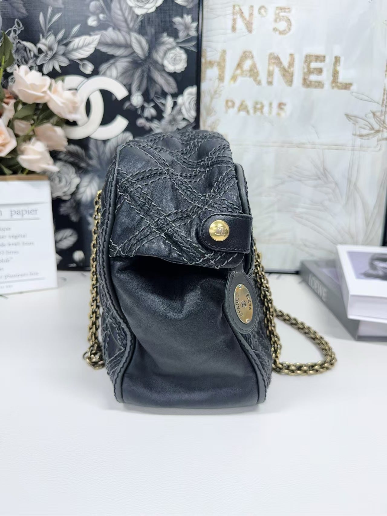 preloved Chanel bag shoulder bag