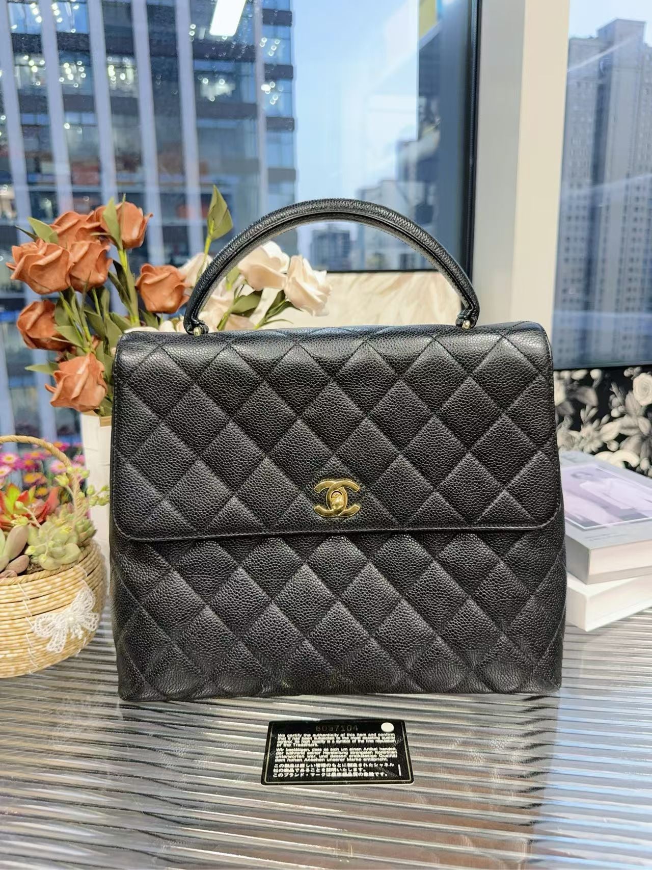 preloved Chanel bag Top handle/with card
