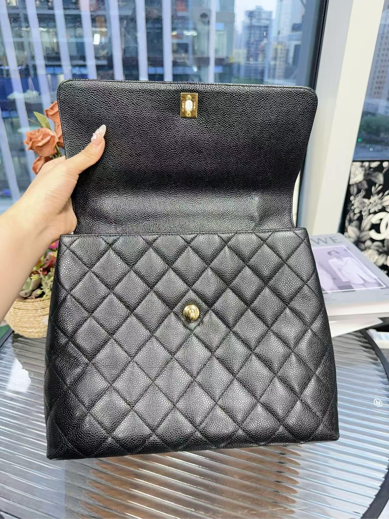 preloved Chanel bag Top handle/with card
