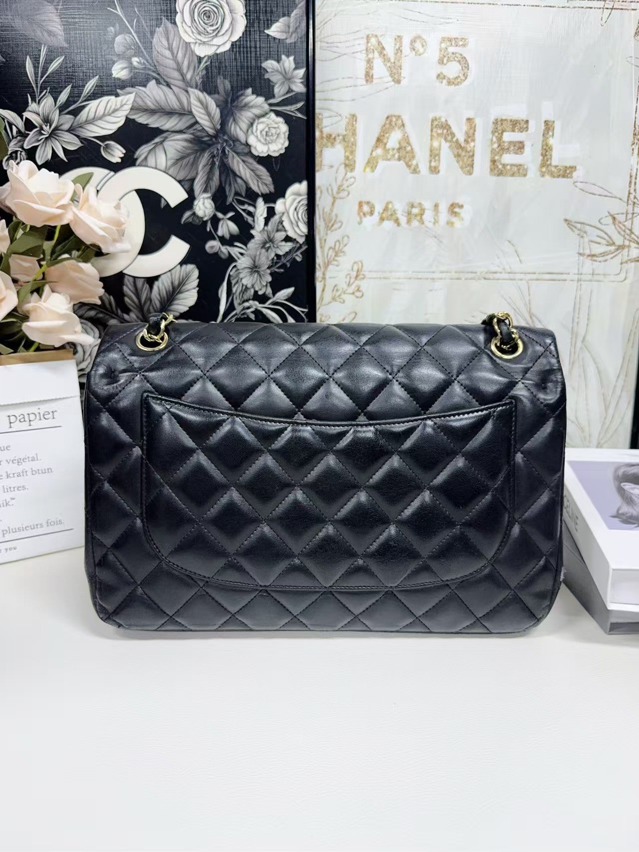 preloved Chanel bag shoulder bag/cross body bag/Golden hardware