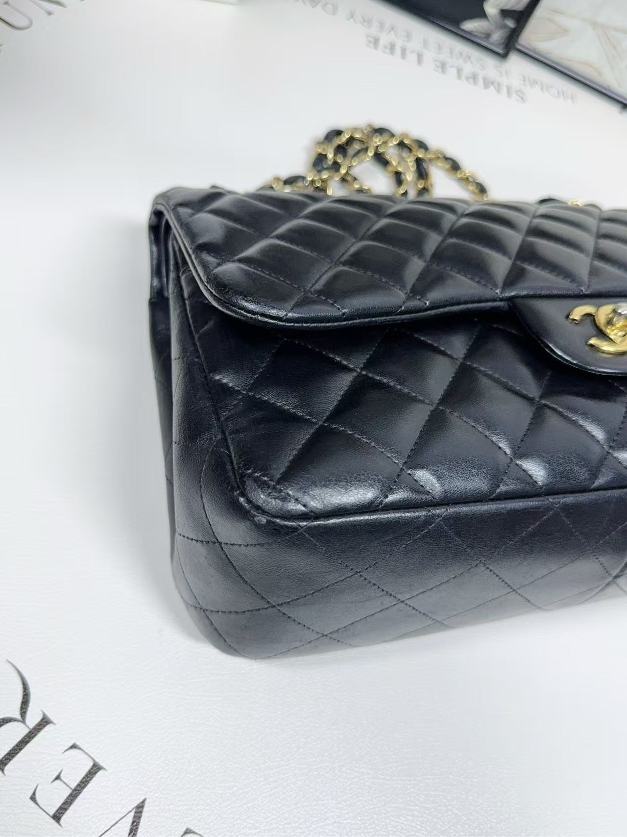 preloved Chanel bag shoulder bag/cross body bag/Golden hardware