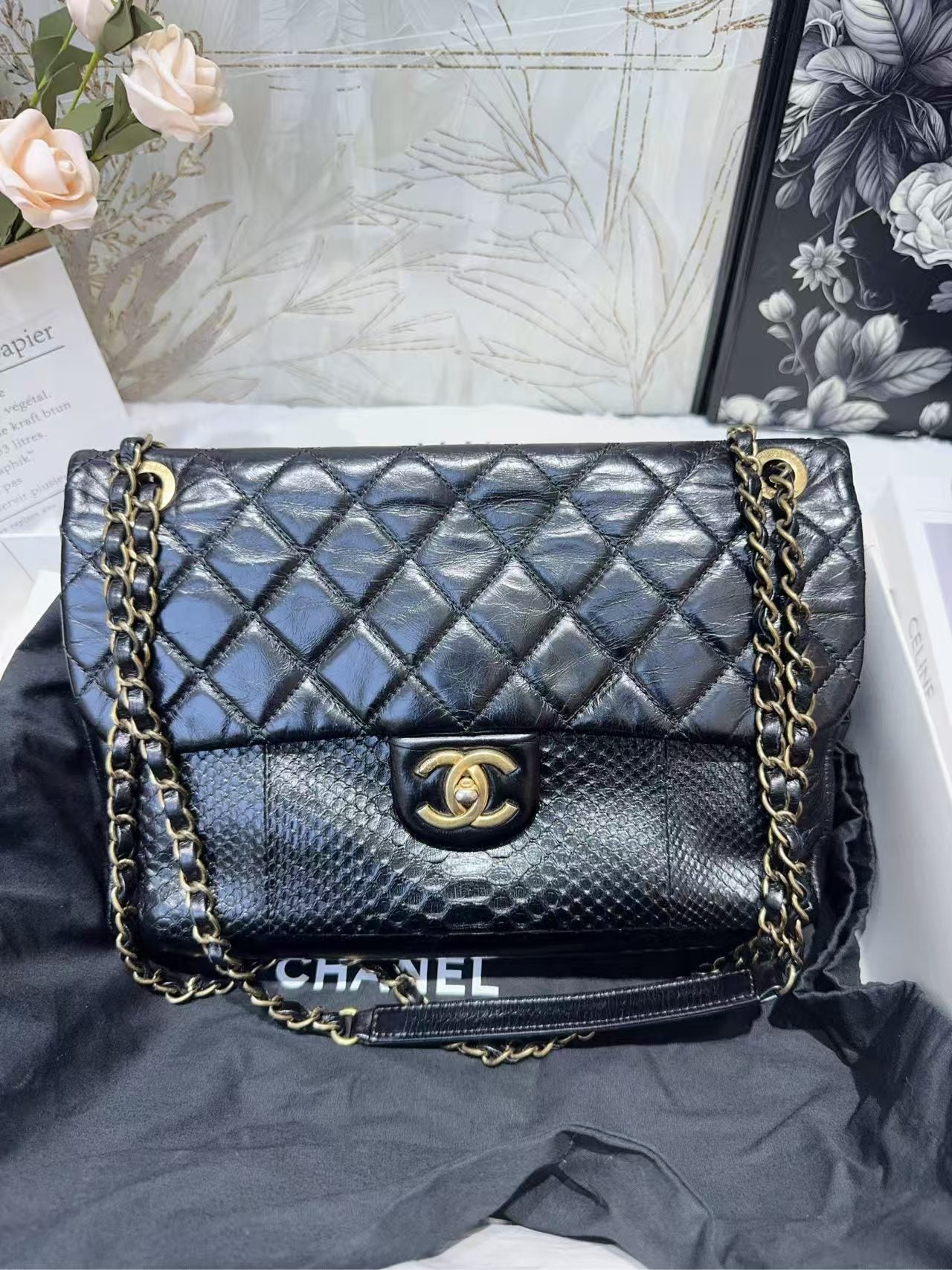 preloved Chanel bag/shoulder bag/messenger bag