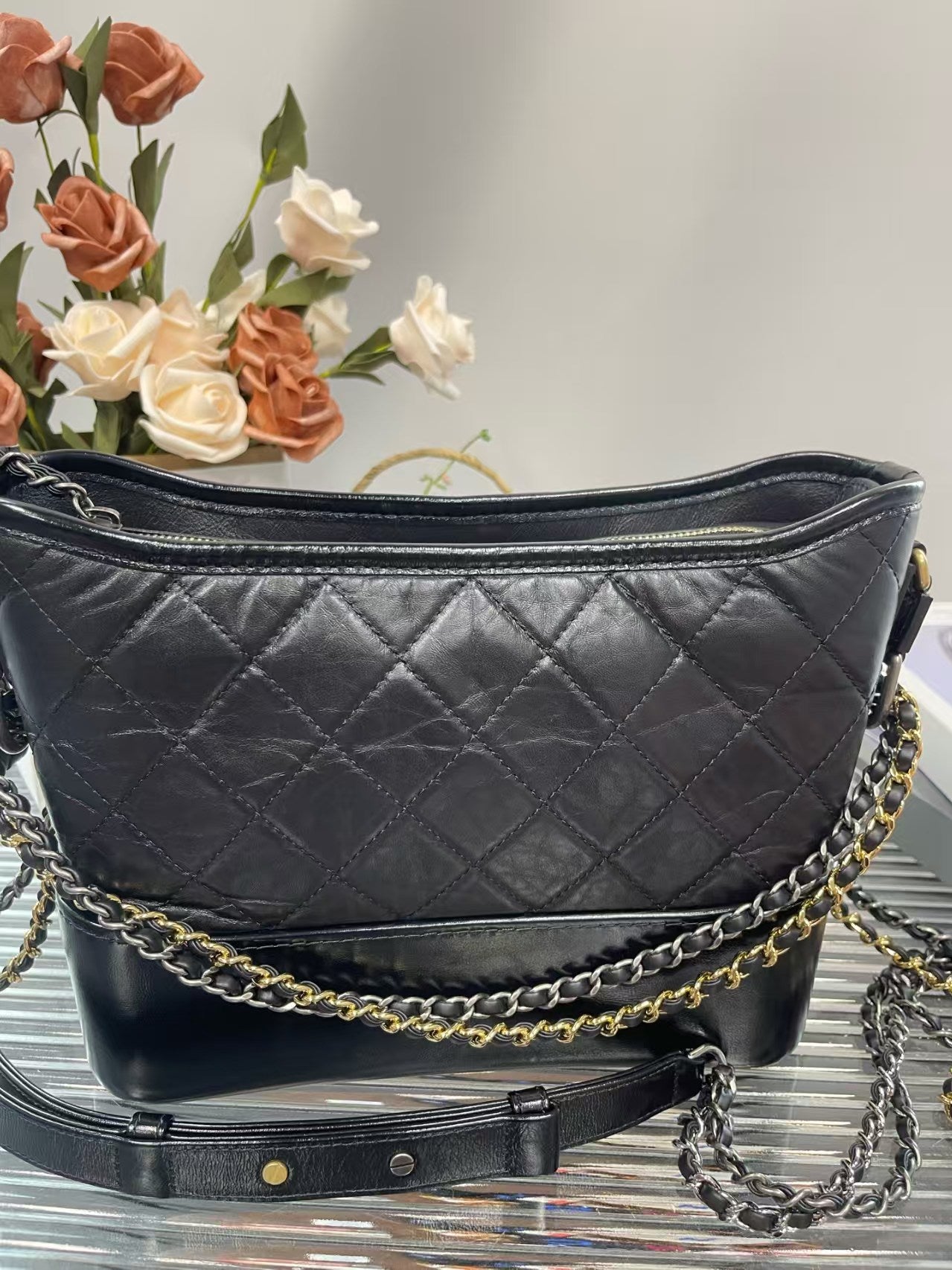 preloved Chanel bag Garbirille medium