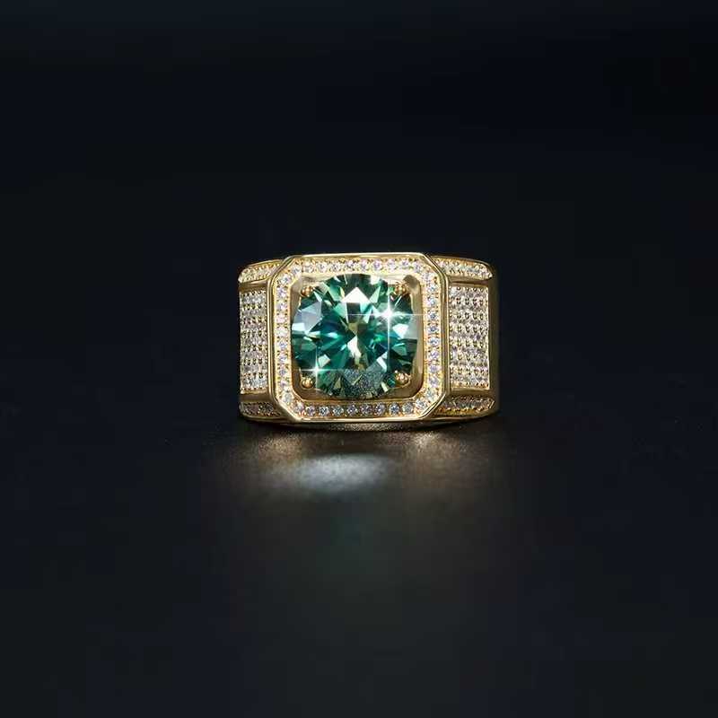 Moissanite Ring Wedding ring