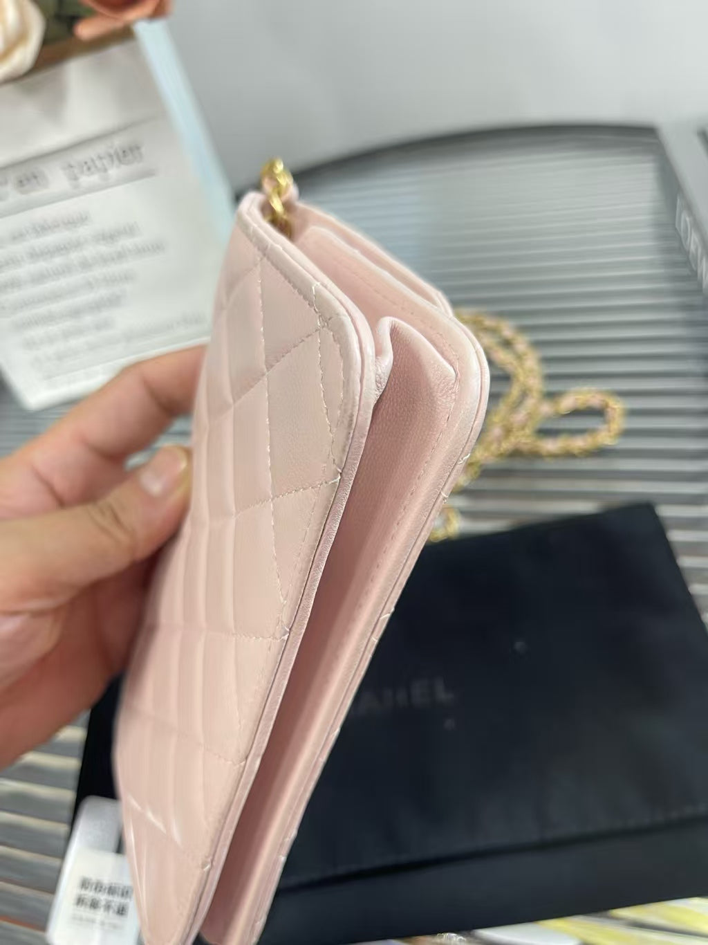 preloved Chanel woc Phonebag/crossbodybag