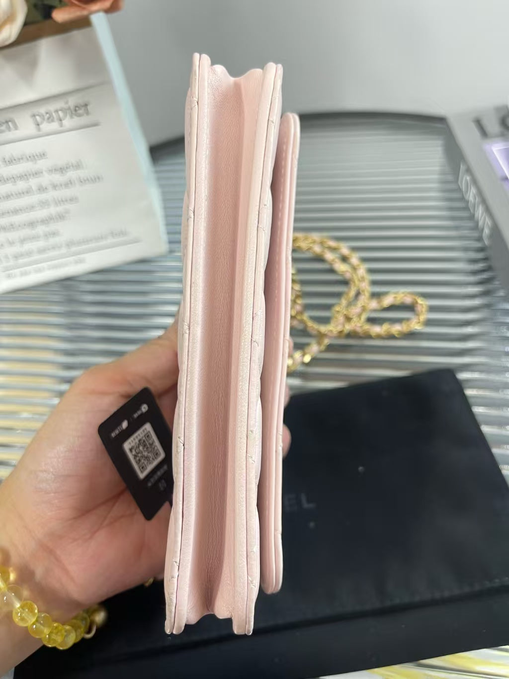 preloved Chanel woc Phonebag/crossbodybag