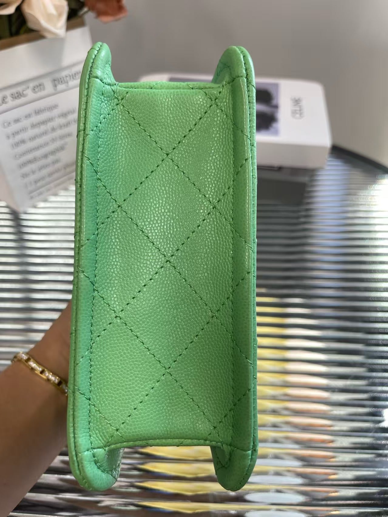 preloved Chanel bag 21P Shoulder bag