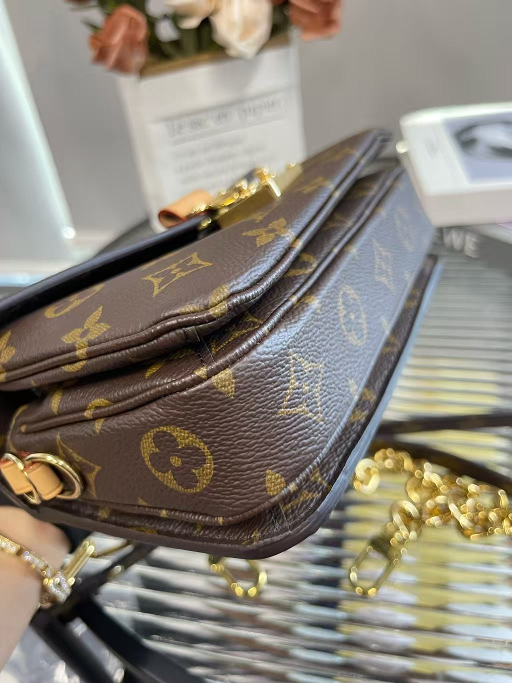 preloved LV bag Crossbody bag/shoulder bag