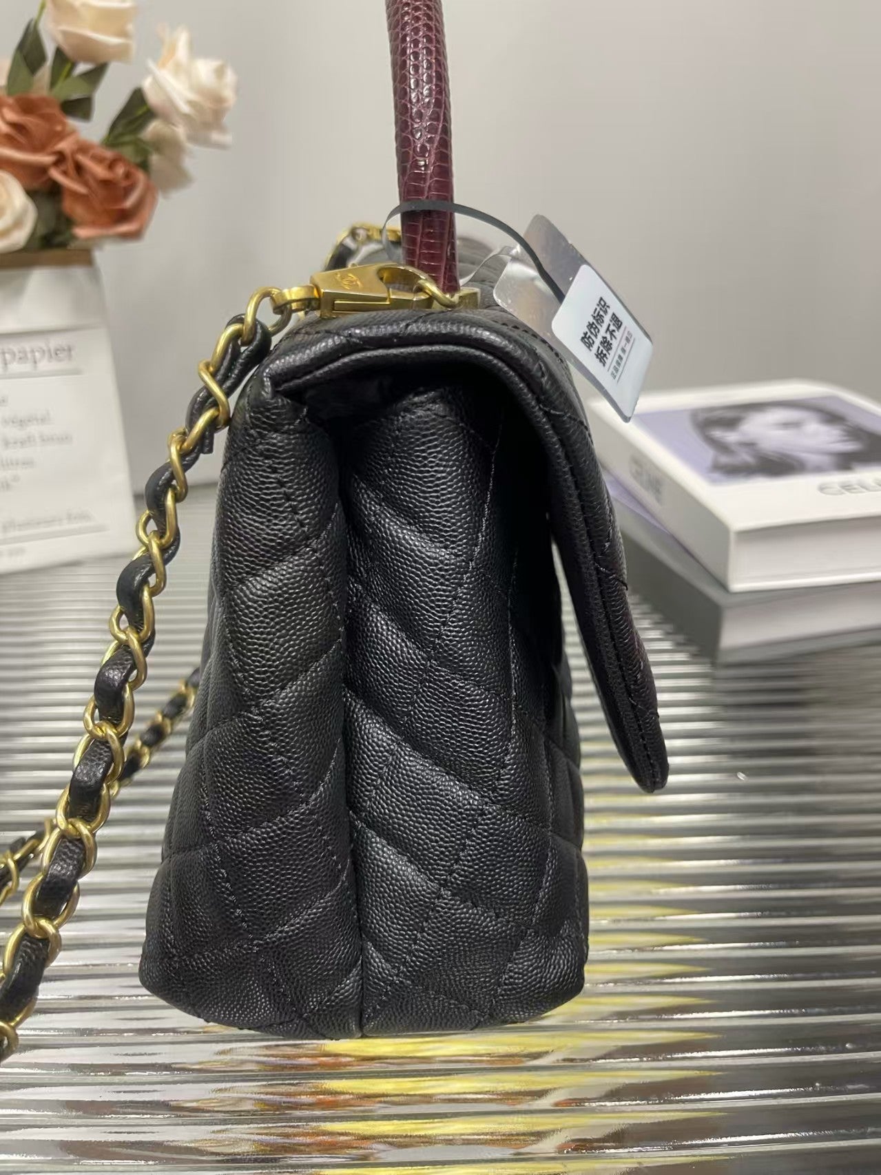 preloved Chanel bag Top handle shoulder bag