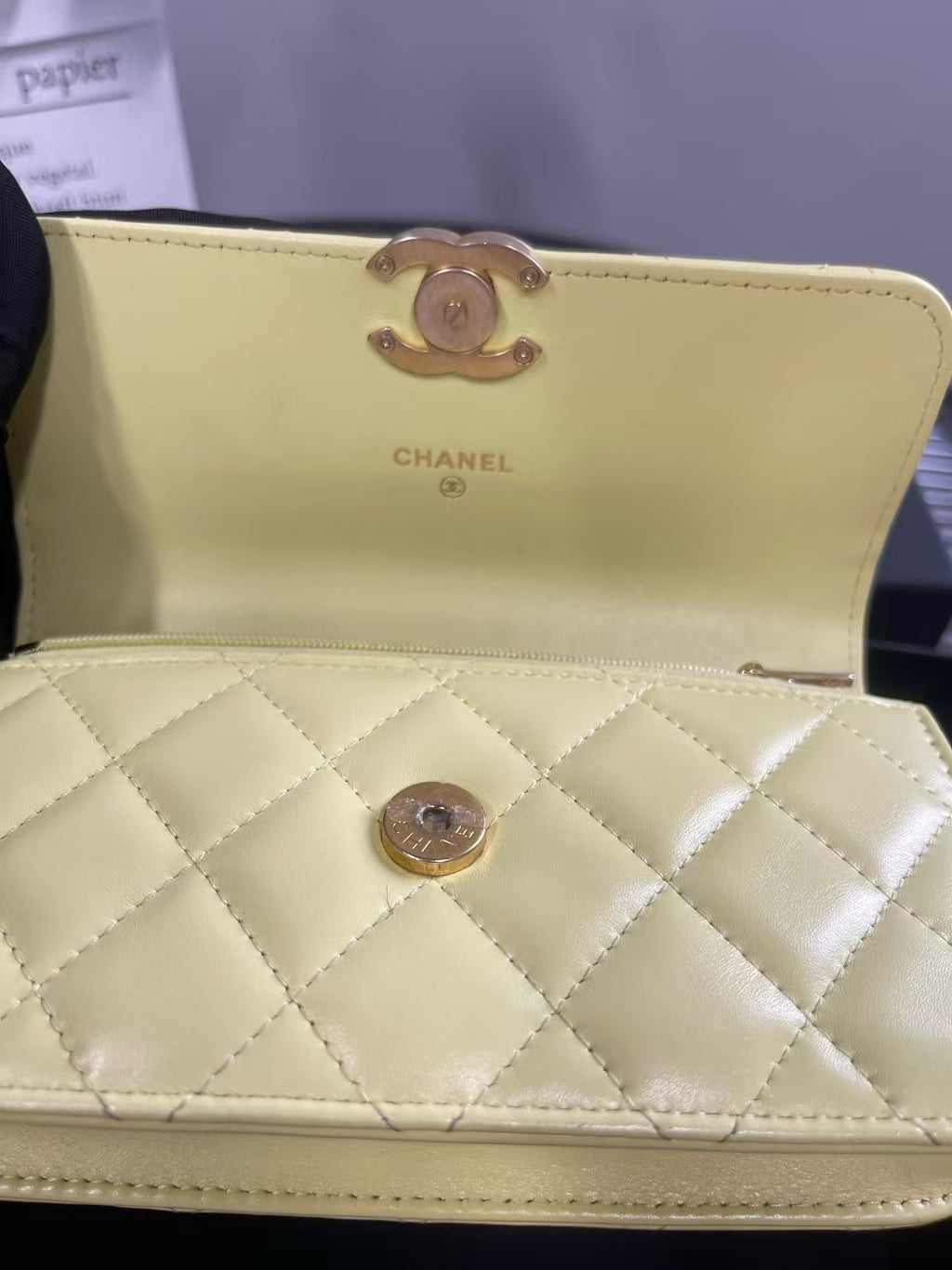 preloved Chanel bag 24c