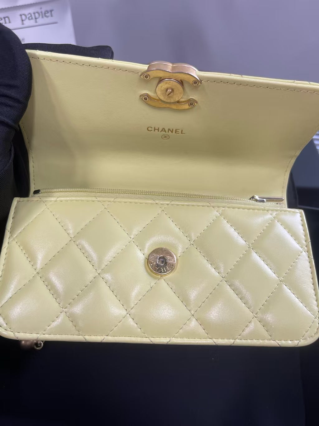 preloved Chanel bag 24c