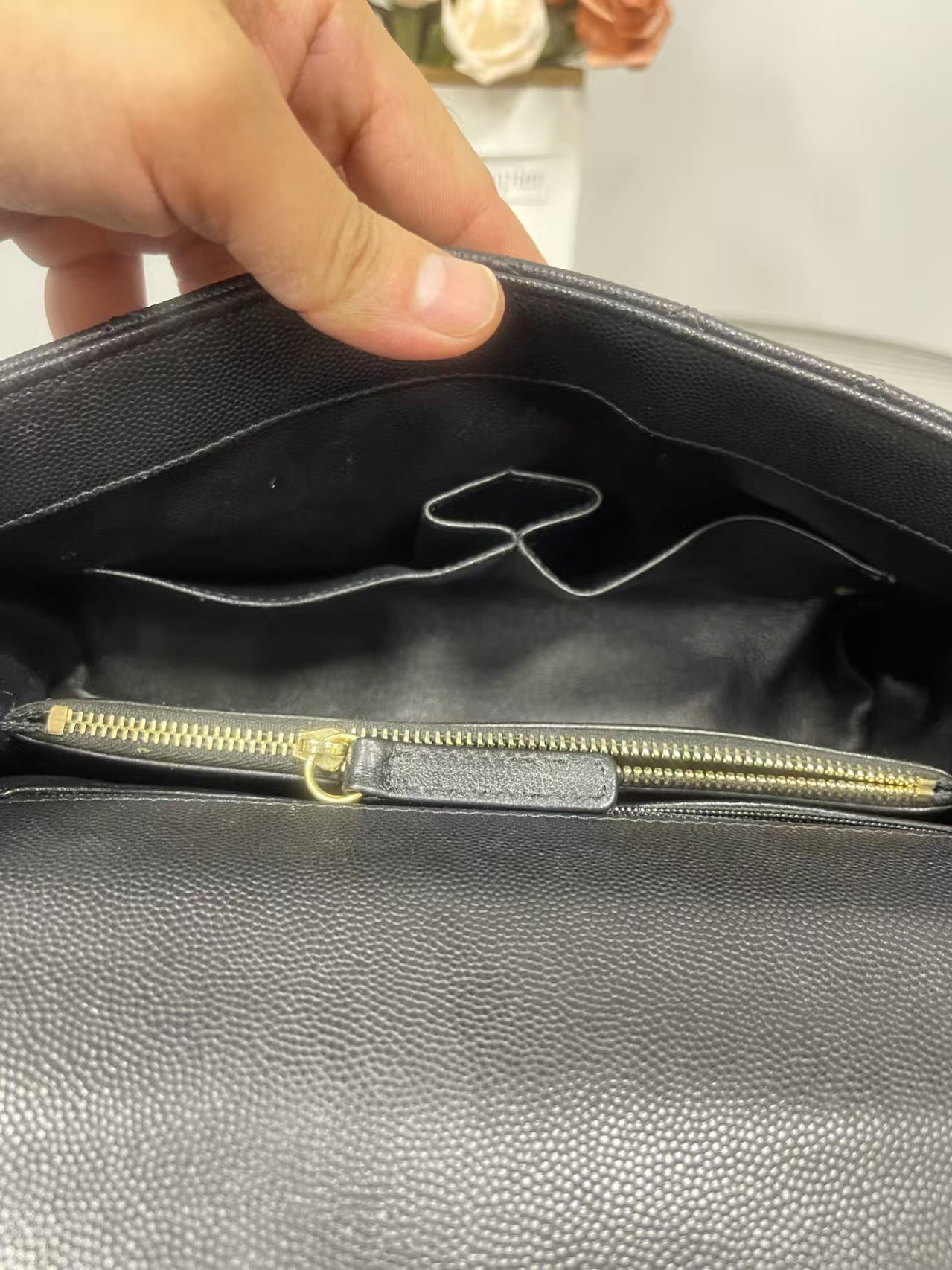 preloved Chanel bag Top handle shoulder bag