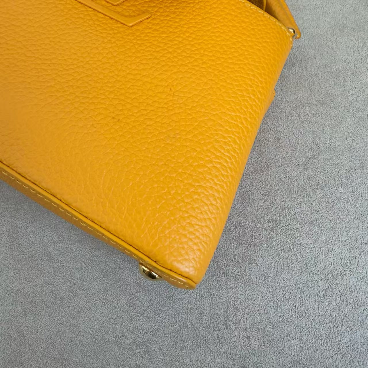 preloved Lv bag capu mini handbag/shoulder bag