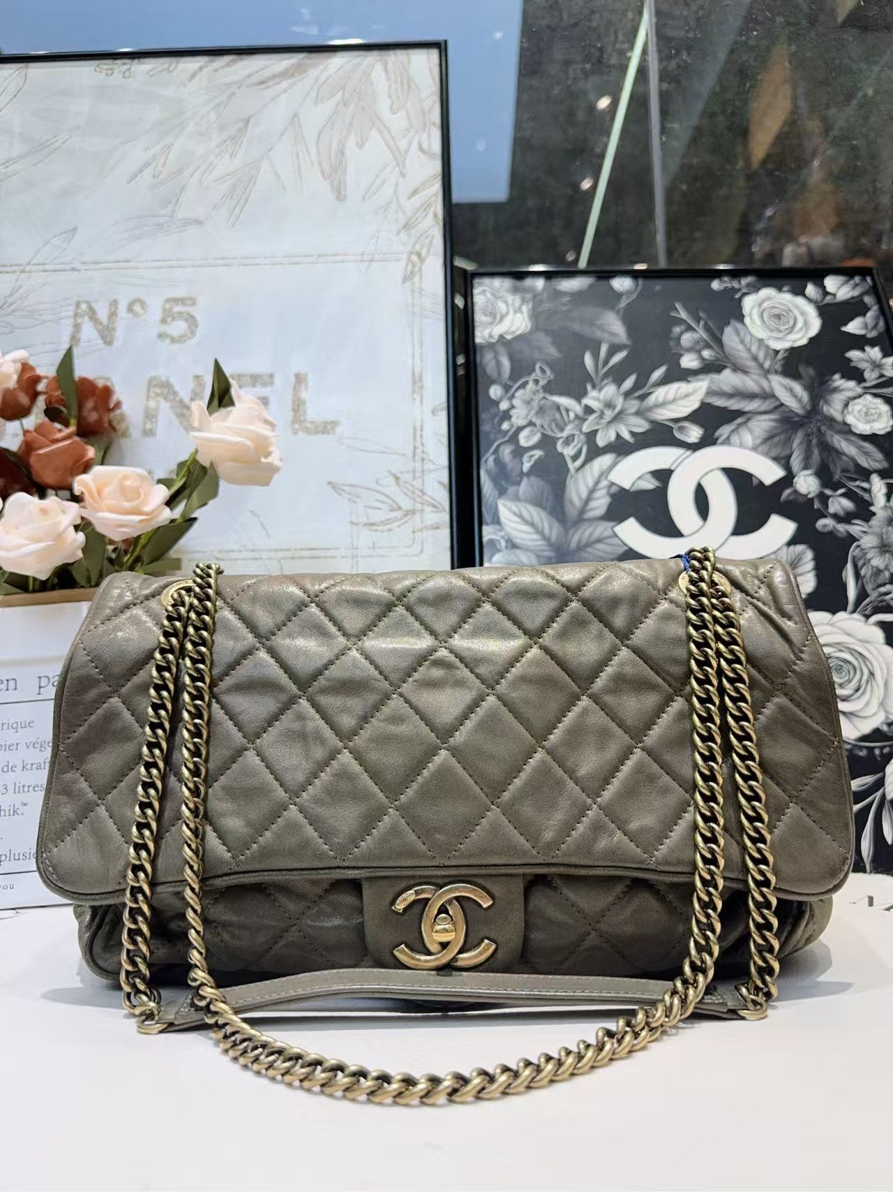 preloved Chanel bag shoulder bag/cross body bag
